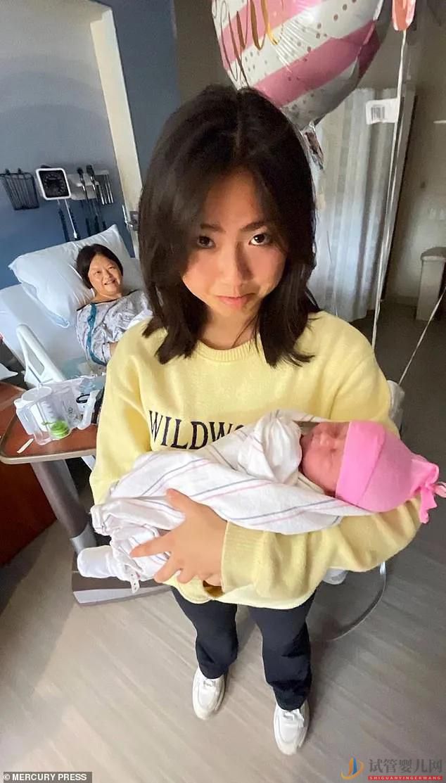 常被誤認為奶奶,53歲華人單親媽媽,試管生下白人“雙胞胎”寶寶(圖3)