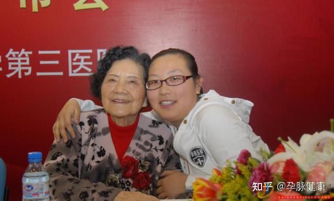 試管嬰兒和普通的嬰兒長大后啥區別_我國的首例試管(圖2)