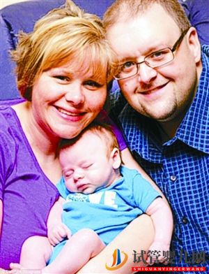 試管嬰兒網(wǎng):世界首例基因篩查試管嬰兒誕生(圖)(圖1) 世界首例基因篩查試管嬰兒誕生(圖1)