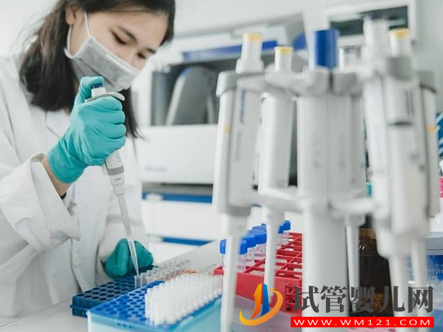 不用麻煩去醫院做親子鑒定，10招在家就能判斷孩子是否親生(圖2)