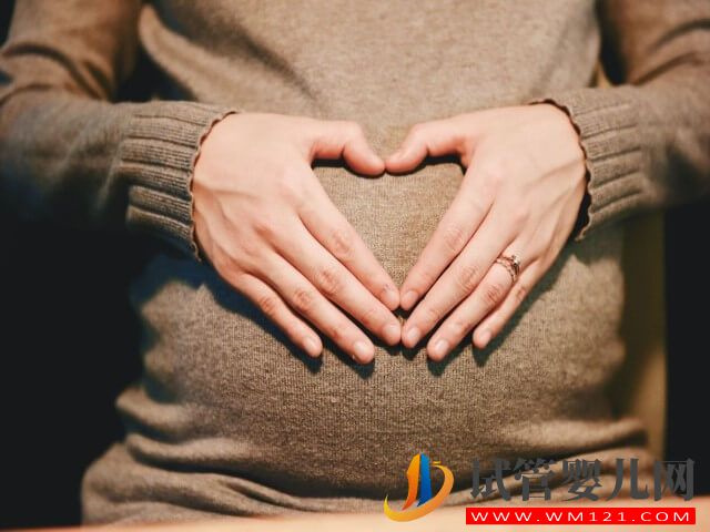 卵巢amh檢查結果小于2ng/L能自然懷孕生育小孩嗎？(圖1)