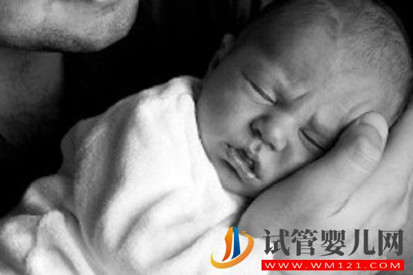 嬰兒為什么會打嗝？怎么做才好?(圖3)