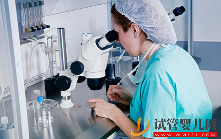 多囊不僅會導致卵泡不破，月經稀疏也是其表現癥狀之一(圖2)