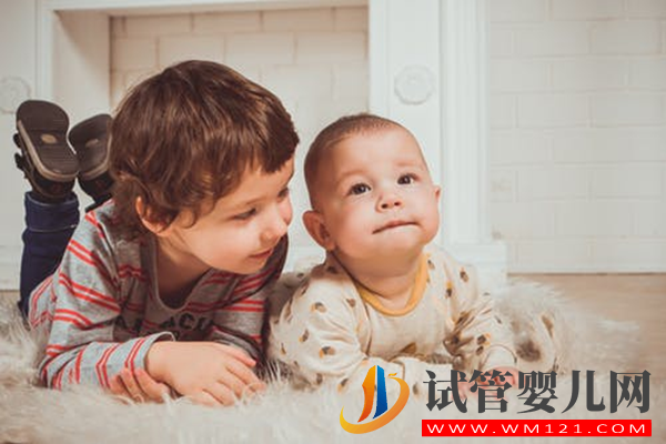 廣元試管嬰兒費(fèi)用大約多少錢？(圖1)