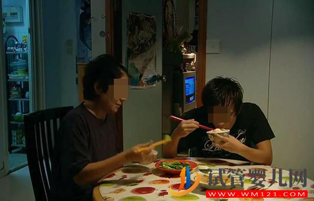 龍鳳胎出生前,女孩就被定為“姐姐”,父母_因為姐姐要照顧弟弟(圖5)