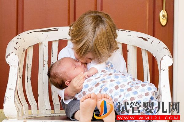 這四種家庭不建議生二胎，普通家庭生二孩要慎重考慮(圖1)