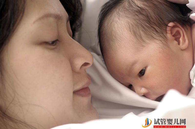 自貢試管嬰兒之前應(yīng)該做哪些準(zhǔn)備工作可以提高試管嬰兒的成功率呢？(圖1)