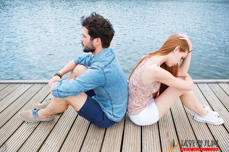 這 15 個跡象表明你真的需要夫妻治療(圖1)