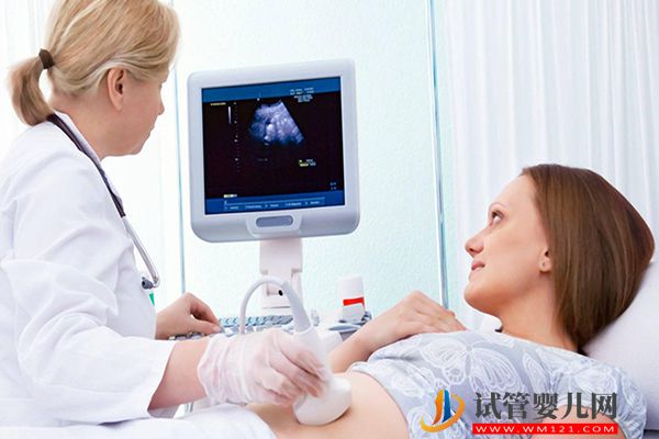 2號染色體異常有三大原因，可能是媽媽或爸爸遺傳所致(圖1)