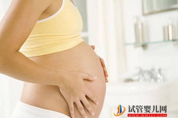 留學(xué)生在澳洲生孩子要多少錢，選擇公立or私立費(fèi)用大不同(圖1)