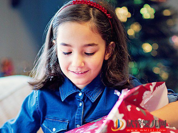 孩子無(wú)故哭鬧，爸媽應(yīng)該怎么辦？(圖2)