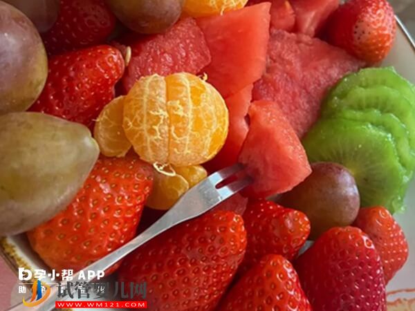 試管嬰兒促排吃不下東西，吃水果、合理運動能增強食欲(圖2)