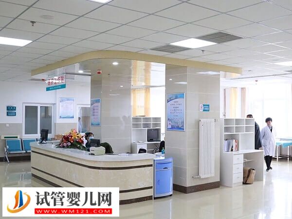 運城中心醫院生殖科朱愛珍和薛冰哪個好？附醫生簡介(圖1)